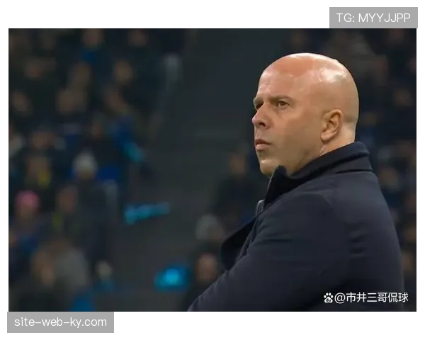 解析皇马三中卫新阵 阿隆索边翼卫战术变革与攻防失衡